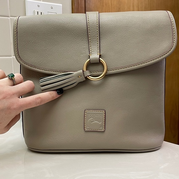 Large Light Taupe Florentine Dottie - Picture 2 of 11